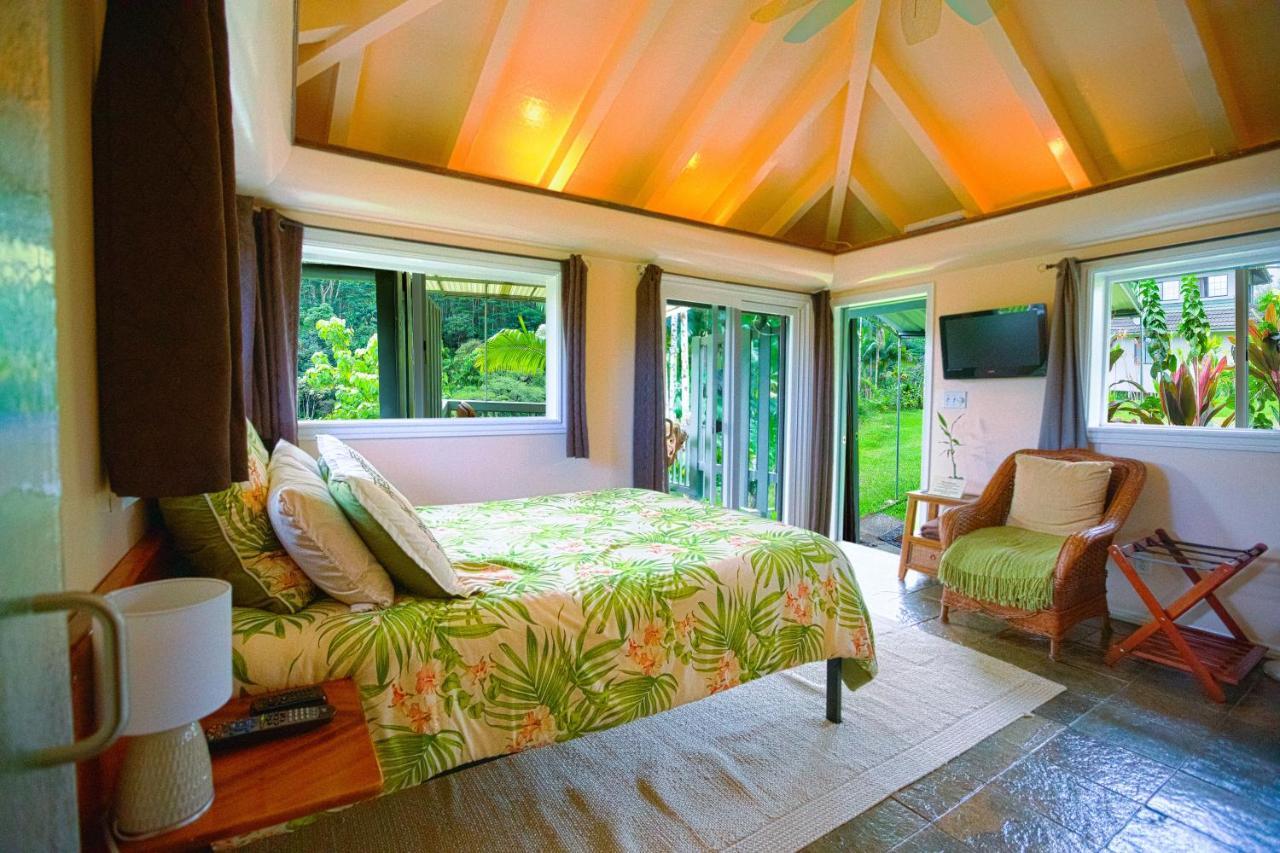 The Inn At Kulaniapia Falls Hilo Eksteriør billede